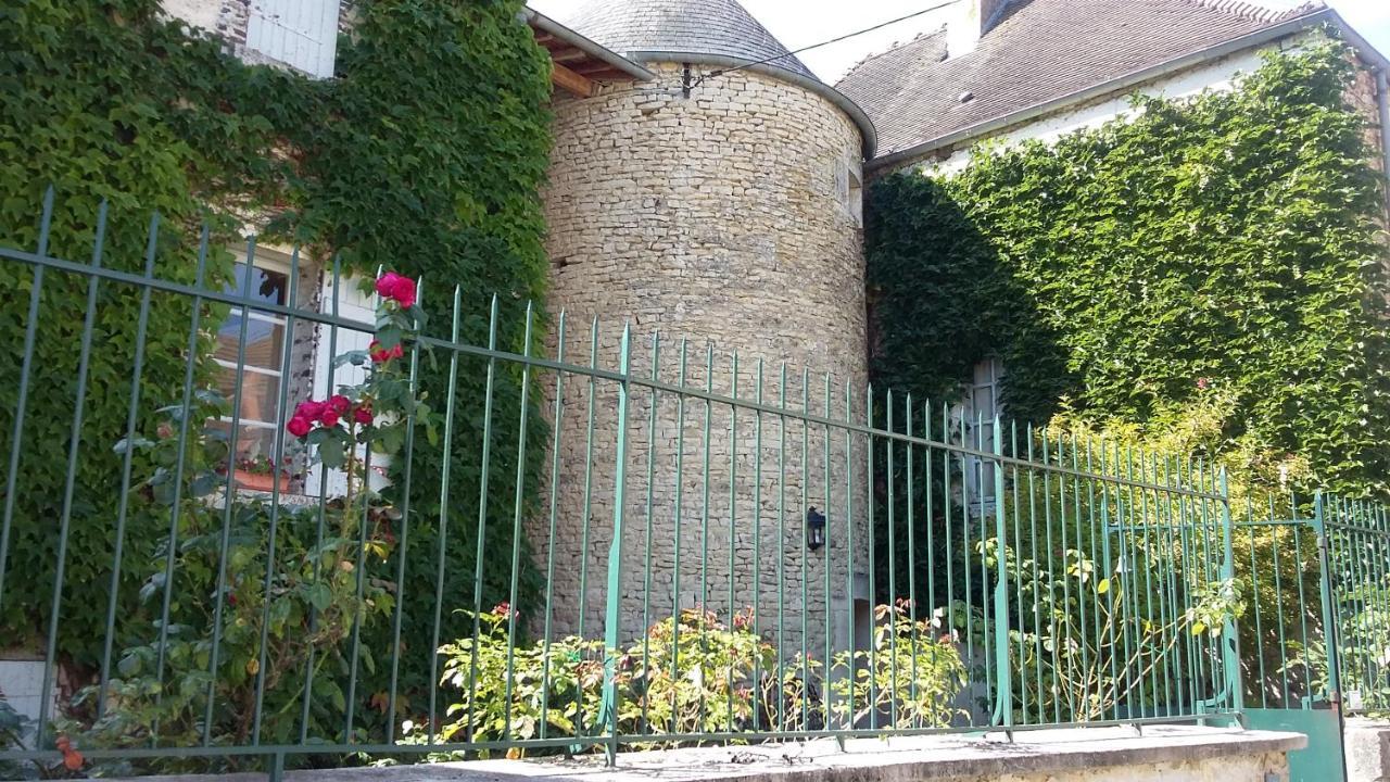 Bed and Breakfast chez Zaza à Stigny Extérieur photo