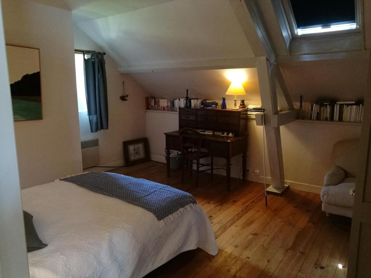 Bed and Breakfast chez Zaza à Stigny Extérieur photo