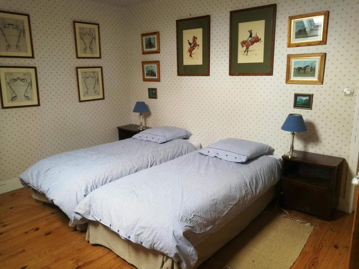 Bed and Breakfast chez Zaza à Stigny Extérieur photo